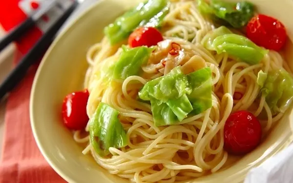 ランチやディナーの主食に困ったらコレ！ 「春キャベツのガーリックパスタ」