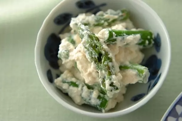 グリーンアスパラの白和え