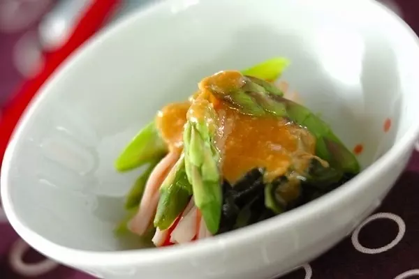 アスパラガスの酢みそがけ