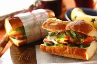 バインミーで注目！テレワークにもオススメ「バゲット」で作る簡単ランチレシピ7選
