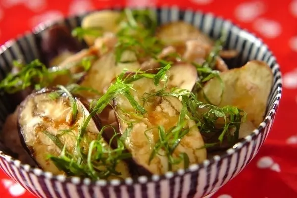 ナスと豚肉の重ね蒸し