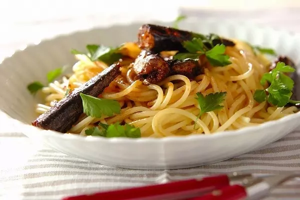 調味料２つ！オイルサーディンのバターしょうゆパスタ