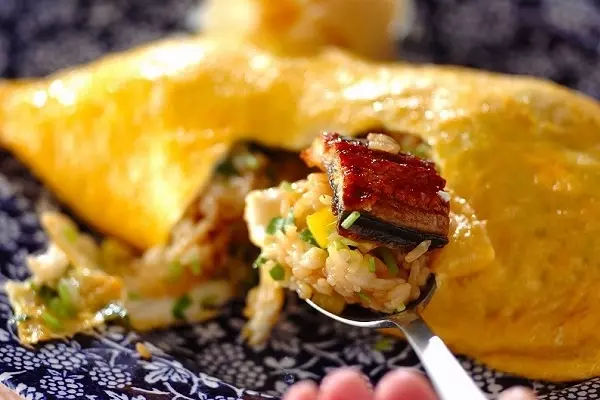 ウナギオムライス