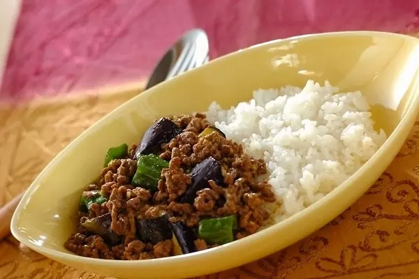 ナスの中華風キーマカレー