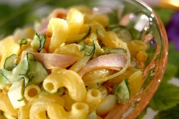 マカロニサラダ