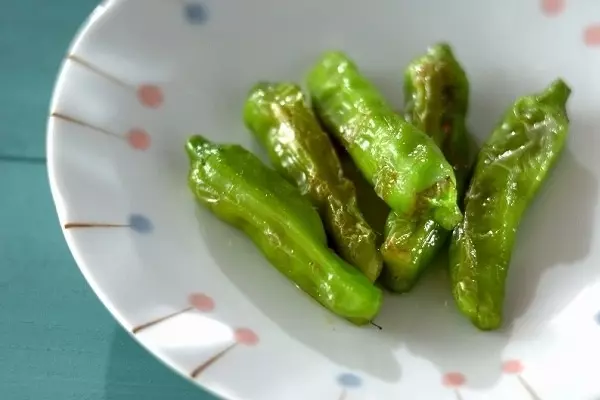 シシトウのアンチョビ炒め