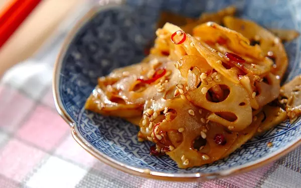 ど定番だけどマスターしておきたい、ピリ辛な「レンコンのきんぴら」