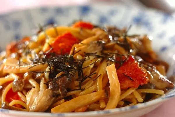 サーモンとキノコの照り焼きクリームパスタ