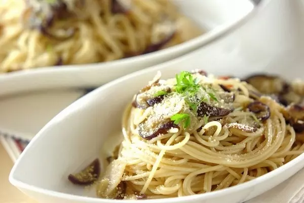 ナスとアンチョビのパスタ