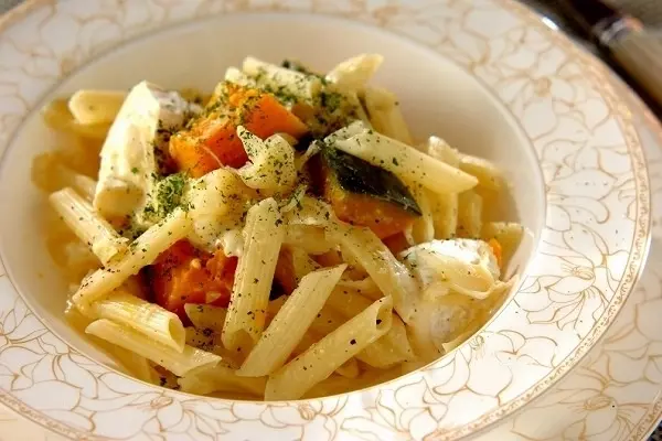 カボチャとカマンベールチーズのペンネ