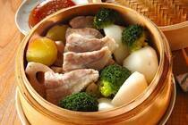 おうち時間が増え、自宅でも様々な国のお料理を作る機会が増えましたよね。<br />また、お取り寄せブームもあり、肉まんや小籠包などをおうちで頂く機会も増えたと思います。