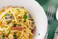 秋になるとたまらなく食べたくなる 濃厚クリームパスタ７選