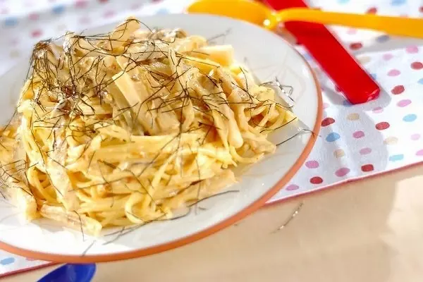 ウニの根菜クリームパスタ