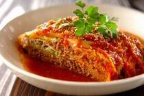 せっかく美味しくお料理ができたのに、盛り付けに失敗してしまったり、お鍋を用意したら「またお鍋？」なんて声が聞こえてきたり…<br />せっかく頑張ってご飯の支度をしてもこれではテンションが下がってしまいますよね。<br />そんな時は、材料を重ねてそのまま食卓に出せちゃう、ミルフィーユスタイルのおかずがオススメです！