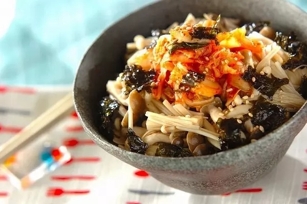 キノコナムルの韓国丼