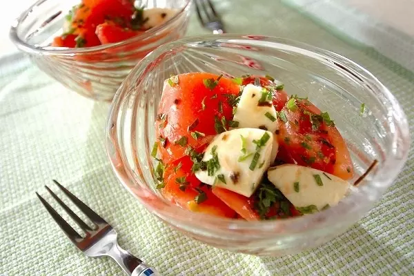 塩昆布カプレーゼ