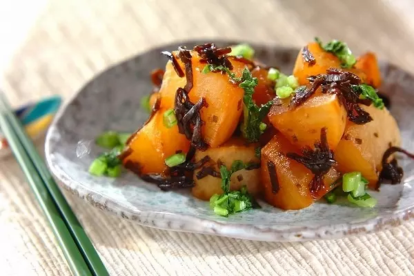 大根の塩昆布蒸し