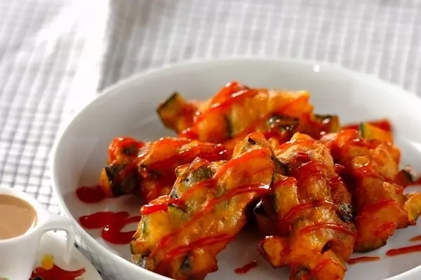 カボチャとツナの揚げ物