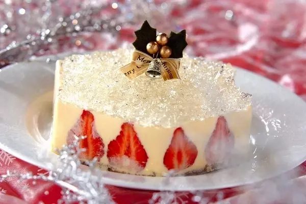 ホワイトクリスマスケーキ