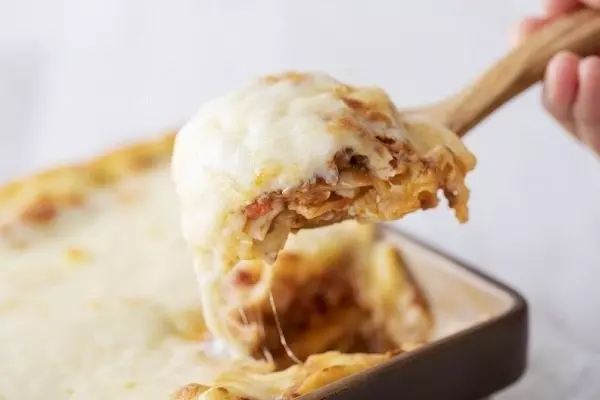 チーズたっぷりミートソースラザニア