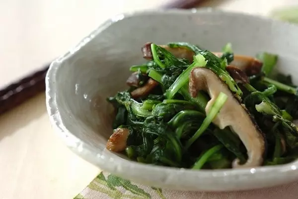 春菊のユズコショウ炒め