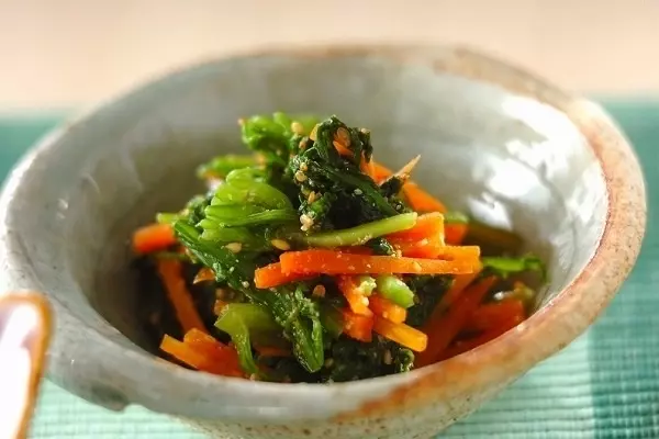 春菊のゴマ和え