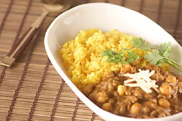 豆のベジタリアンカレー