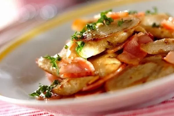 ゴボウのバターソテー