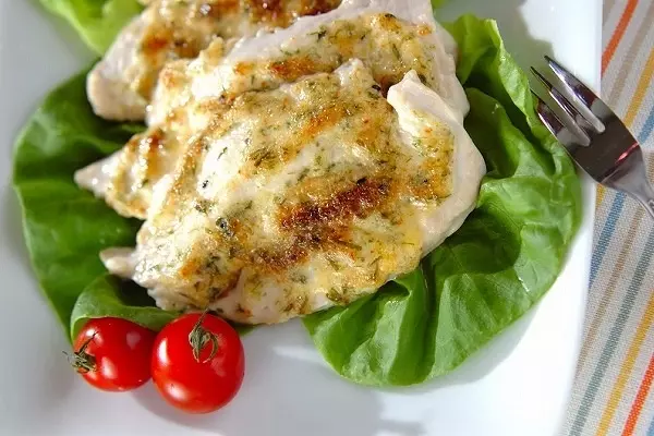 おかずに大満足！鶏ささみのマヨネーズ焼き