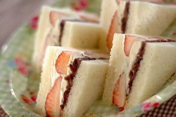 クリームチーズクリームサンド