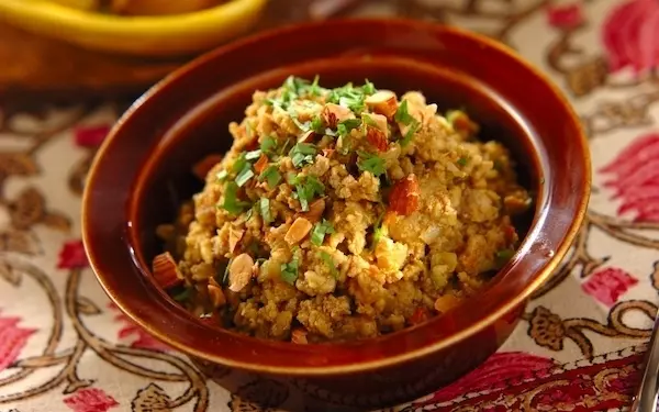 豚肉と鶏肉の旨味たっぷり、ボリューム感のある「キーマカレー」