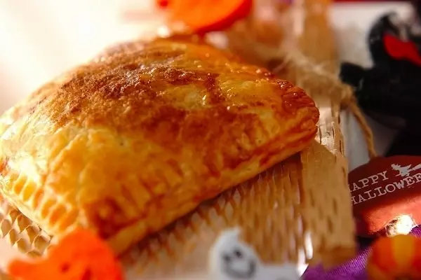 冷凍パイシートで簡単！パンプキンパイ