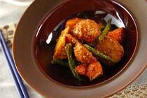 白和えを作るときに便利な「練りゴマ」<br />勢いよく購入したものの、冷蔵庫の片隅でひっそり眠っていませんか？<br />練りゴマには、鉄分、亜鉛、カルシウムなど豊富な栄養素がギュッと詰まっているので、なんとか上手に使いこなしたいものです。