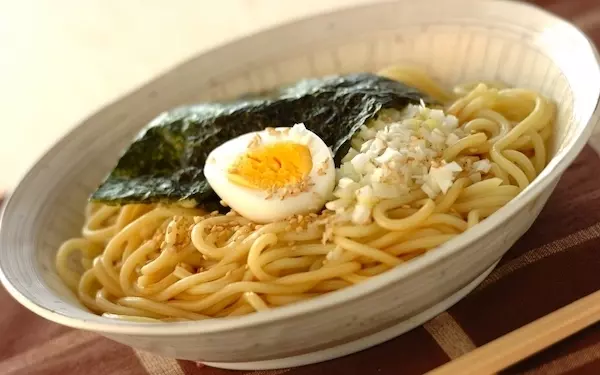 和えるだけで簡単、一度食べるとやみつきになる「ヘルシー油そば」
