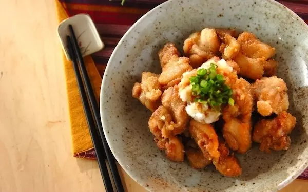 さわやかな味わい、おろしポン酢で食べる「鶏のサクッと竜田揚げ」