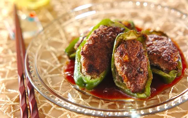 ピーマンが苦手な子どもでも食べられる!?　大好評な「スタッフドピーマン」<