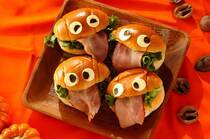 今年のハロウィンはハロウィンモチーフのお化けやジャックオーランタンをかたどったご飯で盛り上がりませんか？今回は、子どもも大人も大満足のハロウィンモチーフの簡単ごはんをご紹介します。