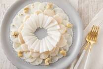 オリーブオイルとパルメザンチーズを振って手軽にできるカルパッチョはパスタやグラタンなどの洋風の副菜にピッタリですね。魚介類がなくても、冷蔵庫にある野菜だけで「野菜カルパッチョが完成するので副菜に悩んだ時に覚えておくと便利ですよ！