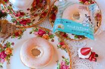 11月14日から全国のローソン（「ローソンストア100」を除く）Uchi Caféが生クリーム専門店のMilkとコラボ！。今回は「MILKフィナンシェケーキ」を実食しました。クリームのコクが止まらぬ美味しさでした！