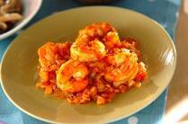 エビチリは、豆板醬を使うので辛いがあるかもしれません。子どもには…と思っている方にもおすすめのレシピがあります！今回は、定番からアレンジまで大人も子どもも楽しめるレシピ8選を紹介します。親子で楽しめるレシピもあるのでチェックしてくださいね！