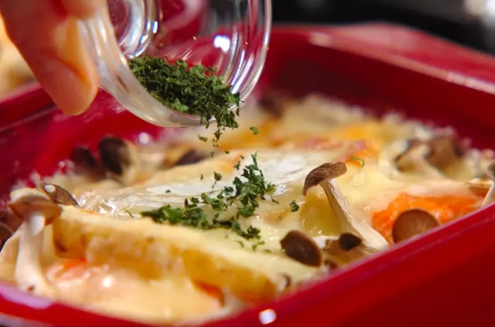 鮭のみそクリームグラタンの作り方2