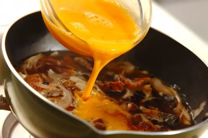 ウナギの卵とじ丼の作り方2