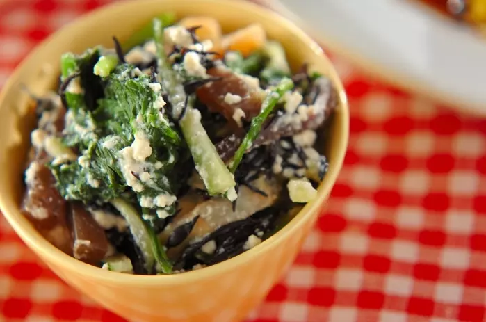 春菊とホウレン草の白和え