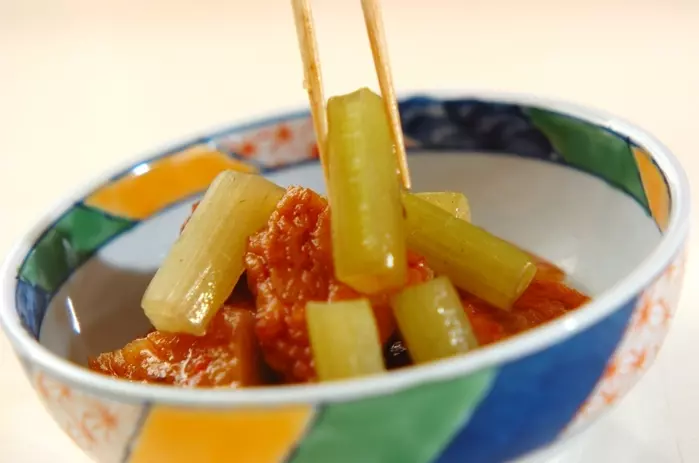 フキと練り物の煮物の作り方3