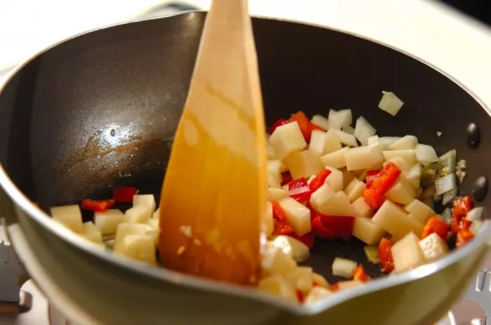 たっぷり野菜のオムレツの作り方1