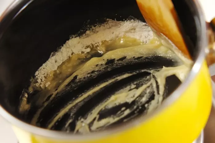 エビ入りマカロニグラタンの作り方1