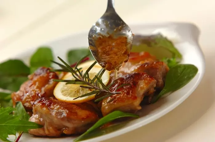 チキンのレモンハーブソテーの作り方5