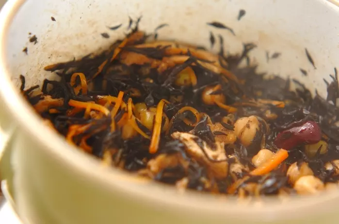 ヒジキとミックスビーンズの煮物の作り方3