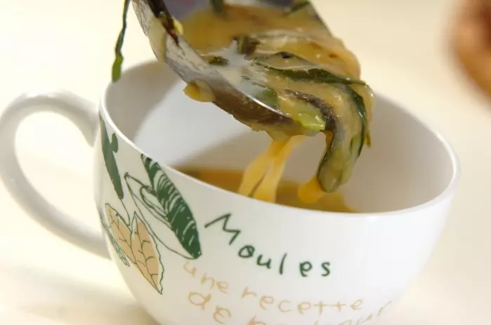 チンゲンサイ入りコーンスープの作り方3