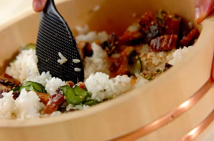 刻みウナギの混ぜ寿司の作り方3